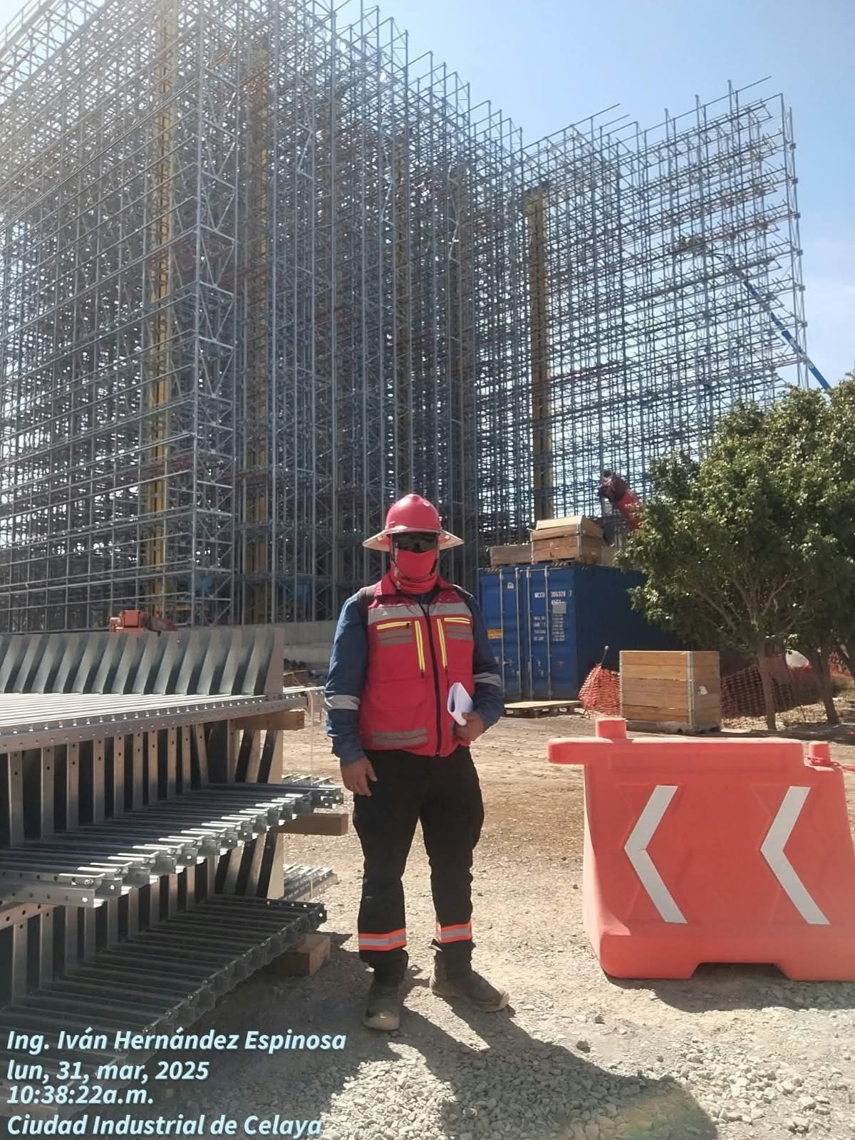 Supervisión de obra en construcción